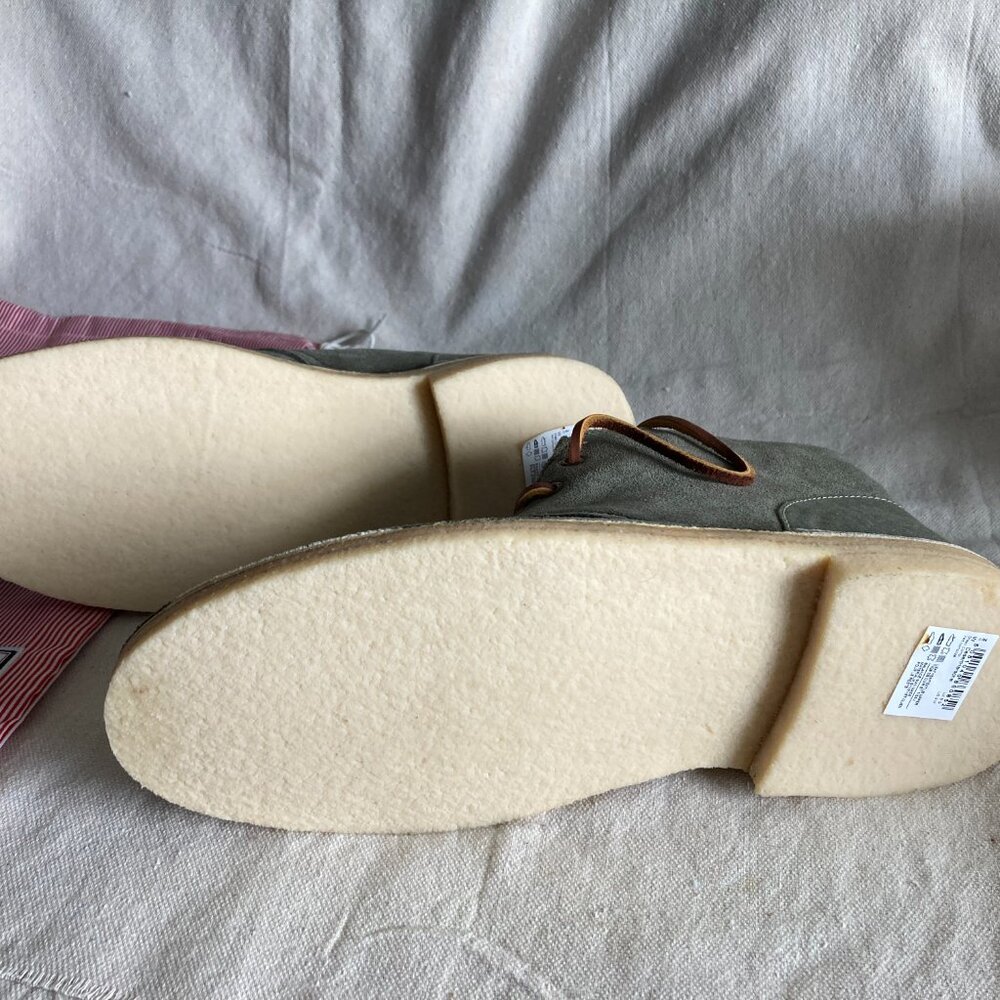 Clark's original gray desert boots by Herschel Size men's 9M never worn - Picture 9 of 11